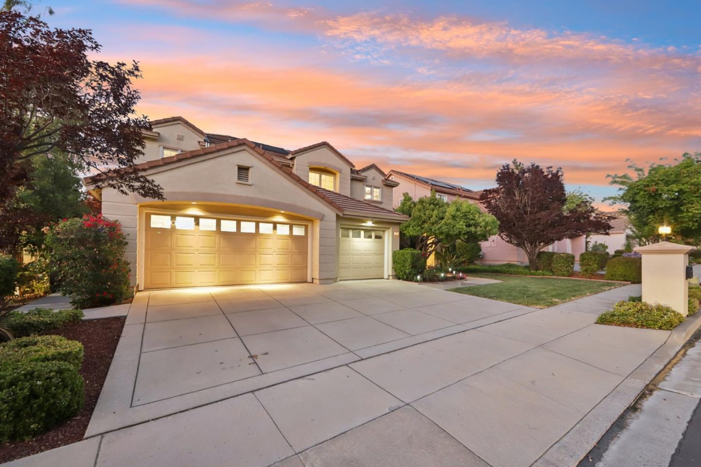 Detail Gallery Image 63 of 91 For 5761 Capilano Dr, San Jose,  CA 95138 - 5 Beds | 4/1 Baths