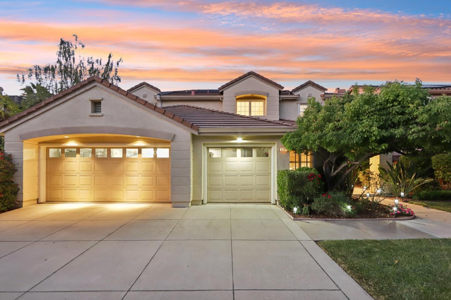 Detail Gallery Image 65 of 91 For 5761 Capilano Dr, San Jose,  CA 95138 - 5 Beds | 4/1 Baths