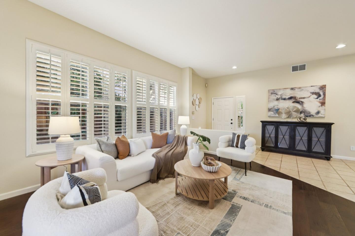 Detail Gallery Image 7 of 91 For 5761 Capilano Dr, San Jose,  CA 95138 - 5 Beds | 4/1 Baths