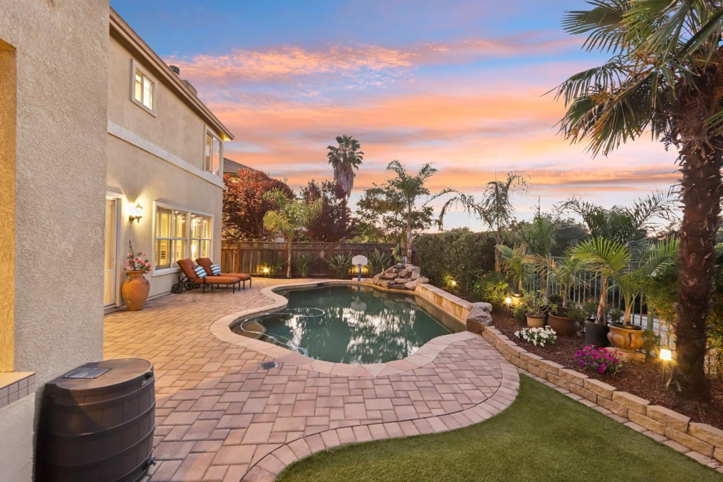 Detail Gallery Image 73 of 91 For 5761 Capilano Dr, San Jose,  CA 95138 - 5 Beds | 4/1 Baths