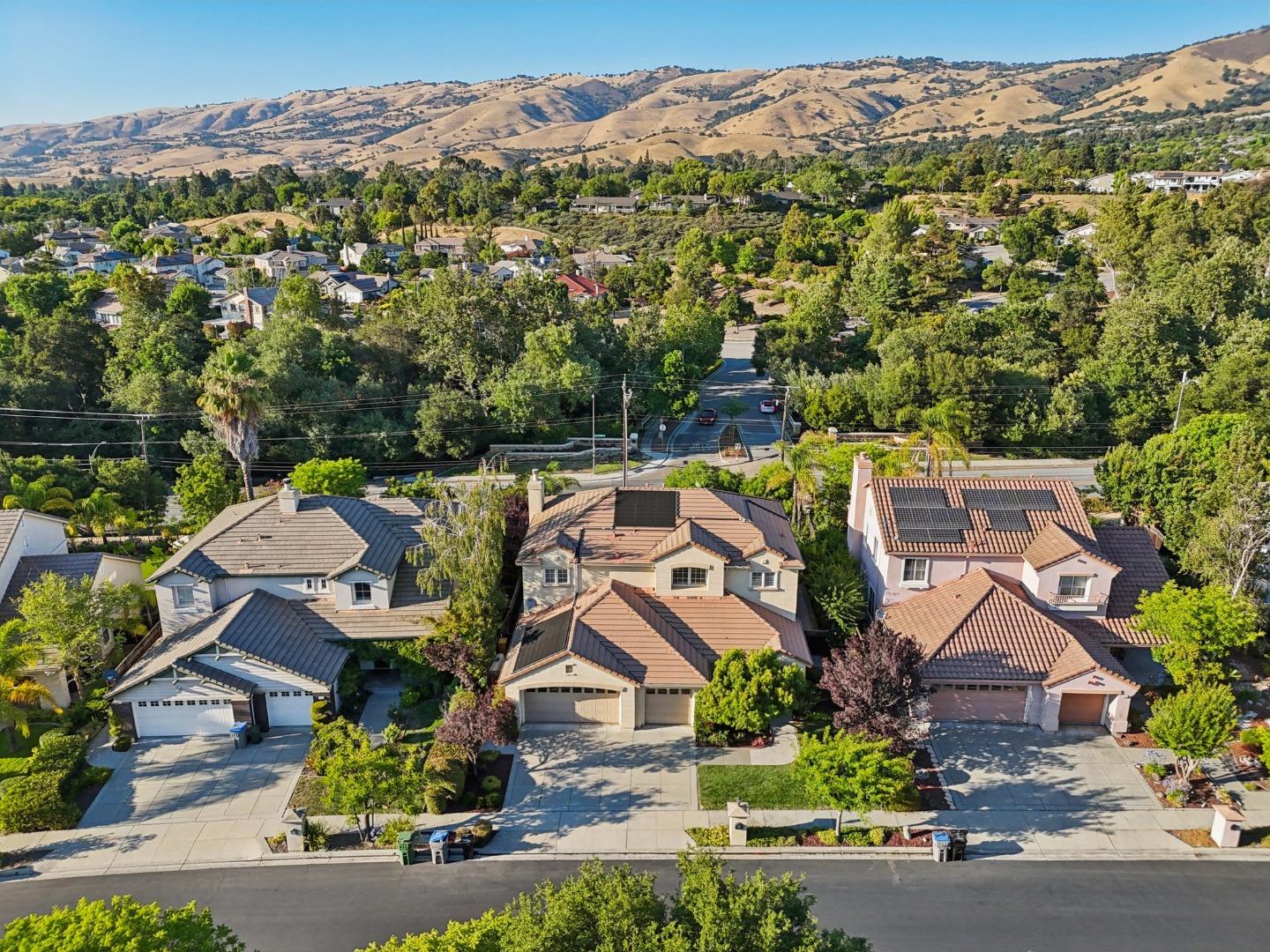 Detail Gallery Image 74 of 91 For 5761 Capilano Dr, San Jose,  CA 95138 - 5 Beds | 4/1 Baths