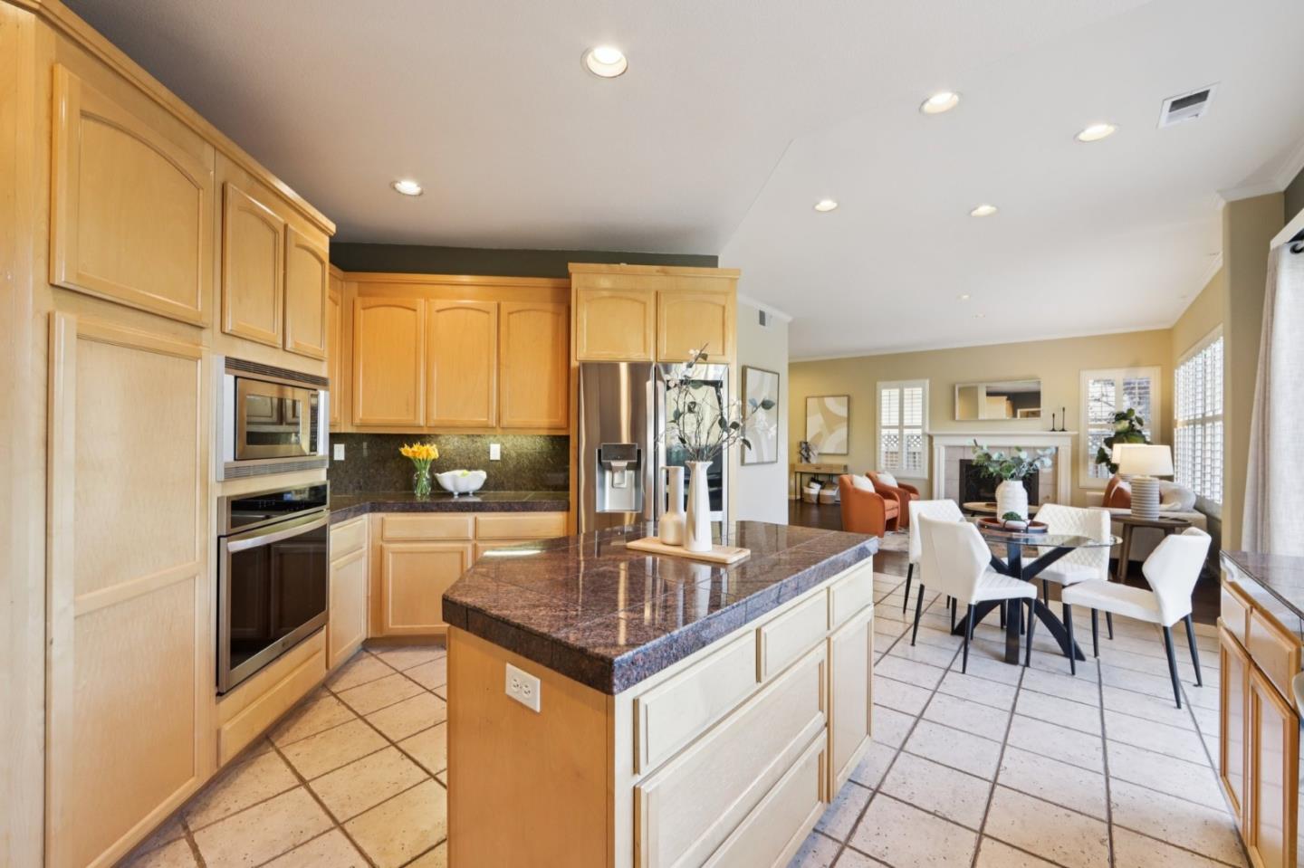 Detail Gallery Image 9 of 91 For 5761 Capilano Dr, San Jose,  CA 95138 - 5 Beds | 4/1 Baths