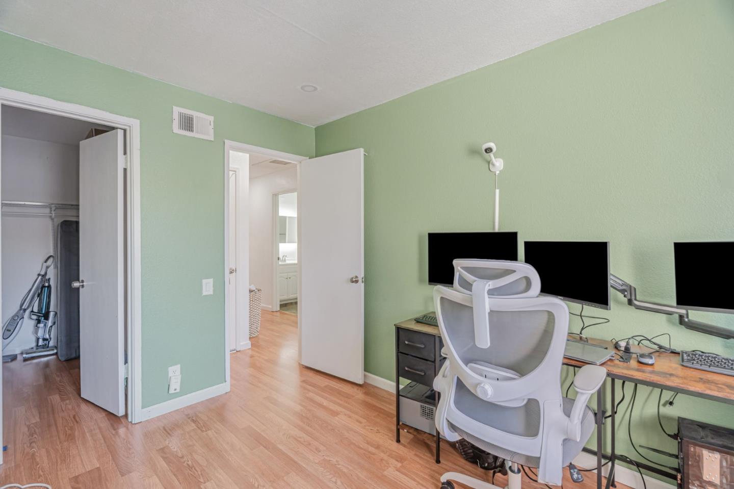 Detail Gallery Image 14 of 34 For 3138 Kenland Dr, San Jose,  CA 95111 - 2 Beds | 1 Baths