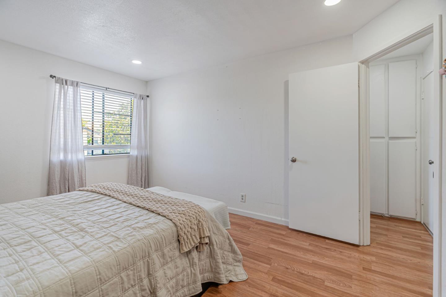 Detail Gallery Image 16 of 34 For 3138 Kenland Dr, San Jose,  CA 95111 - 2 Beds | 1 Baths