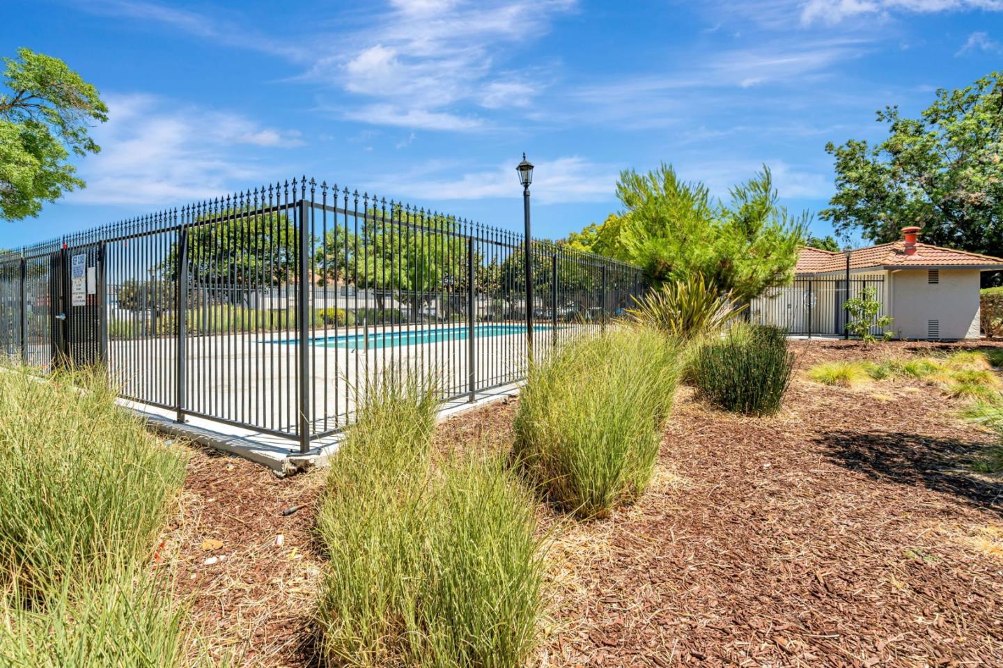Detail Gallery Image 31 of 34 For 3138 Kenland Dr, San Jose,  CA 95111 - 2 Beds | 1 Baths