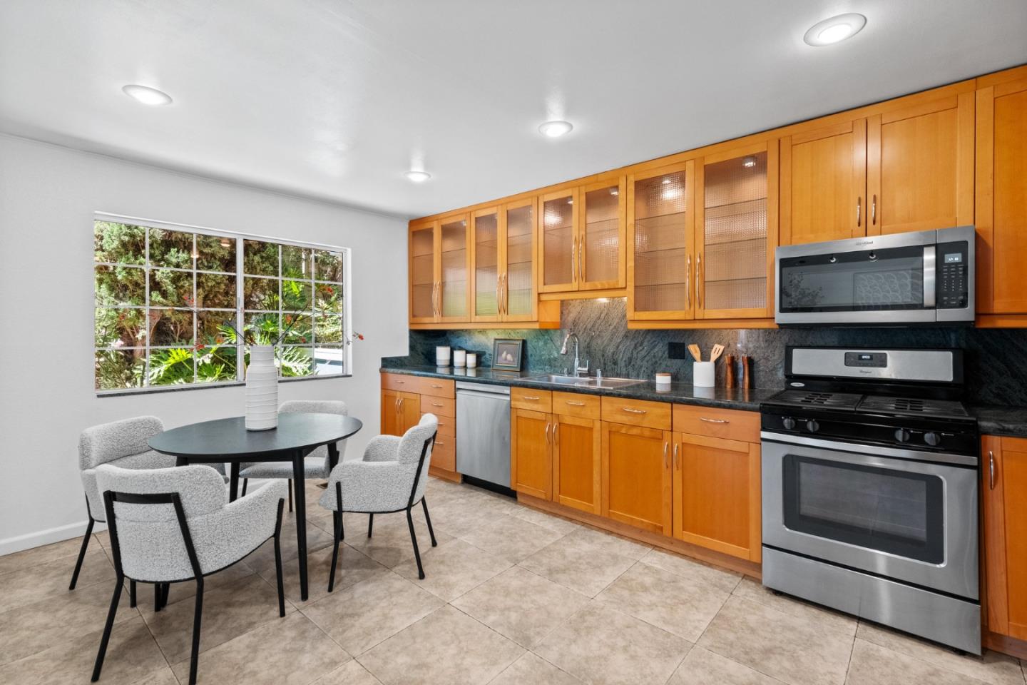 Detail Gallery Image 14 of 49 For 1220 Polk Spring Ct, San Jose,  CA 95120 - 3 Beds | 2/1 Baths