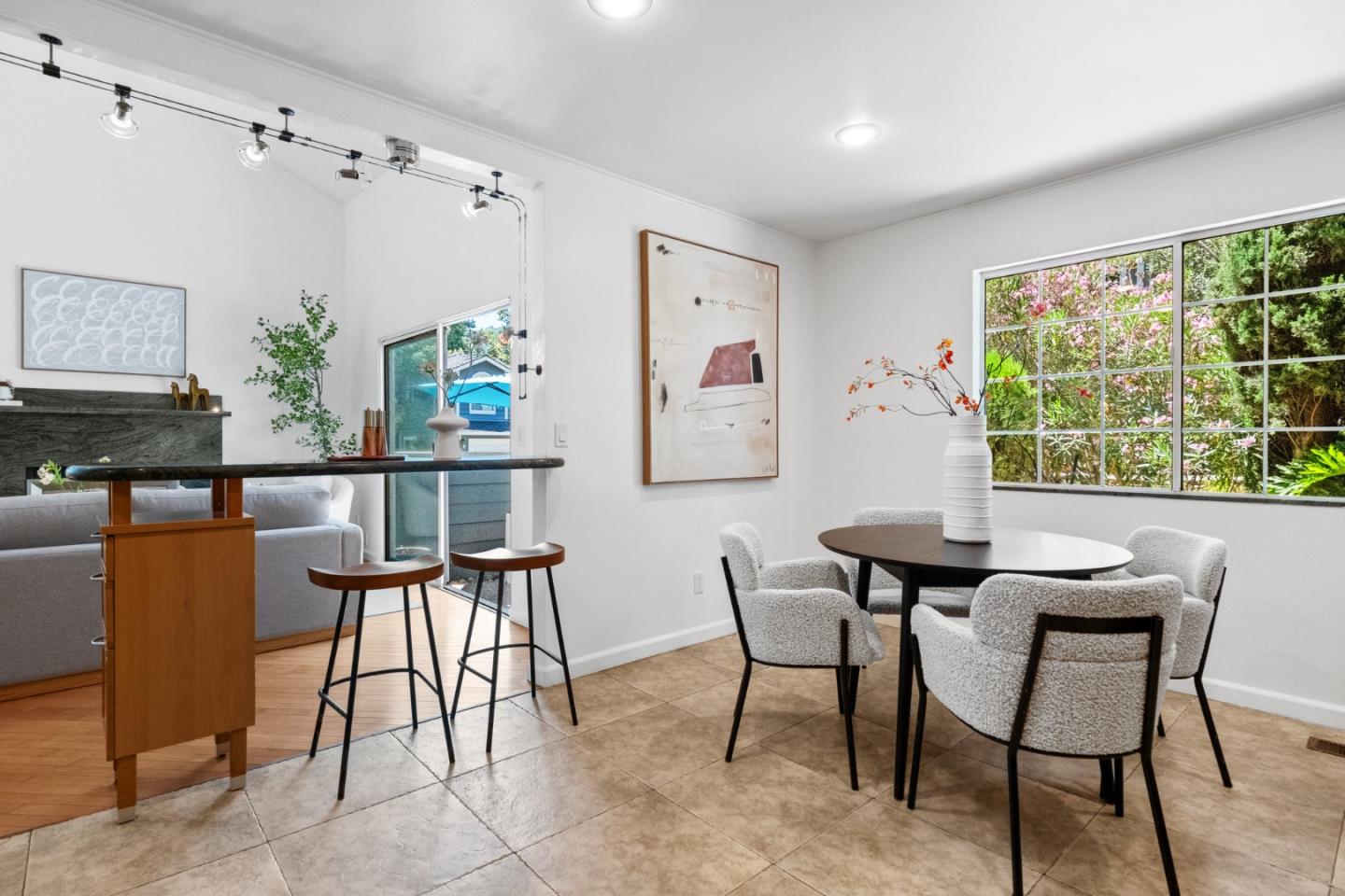 Detail Gallery Image 17 of 49 For 1220 Polk Spring Ct, San Jose,  CA 95120 - 3 Beds | 2/1 Baths