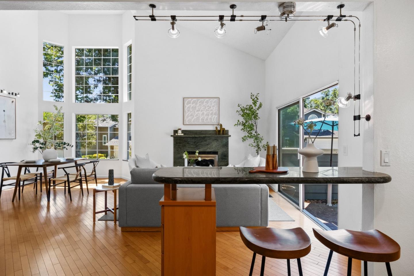 Detail Gallery Image 18 of 49 For 1220 Polk Spring Ct, San Jose,  CA 95120 - 3 Beds | 2/1 Baths