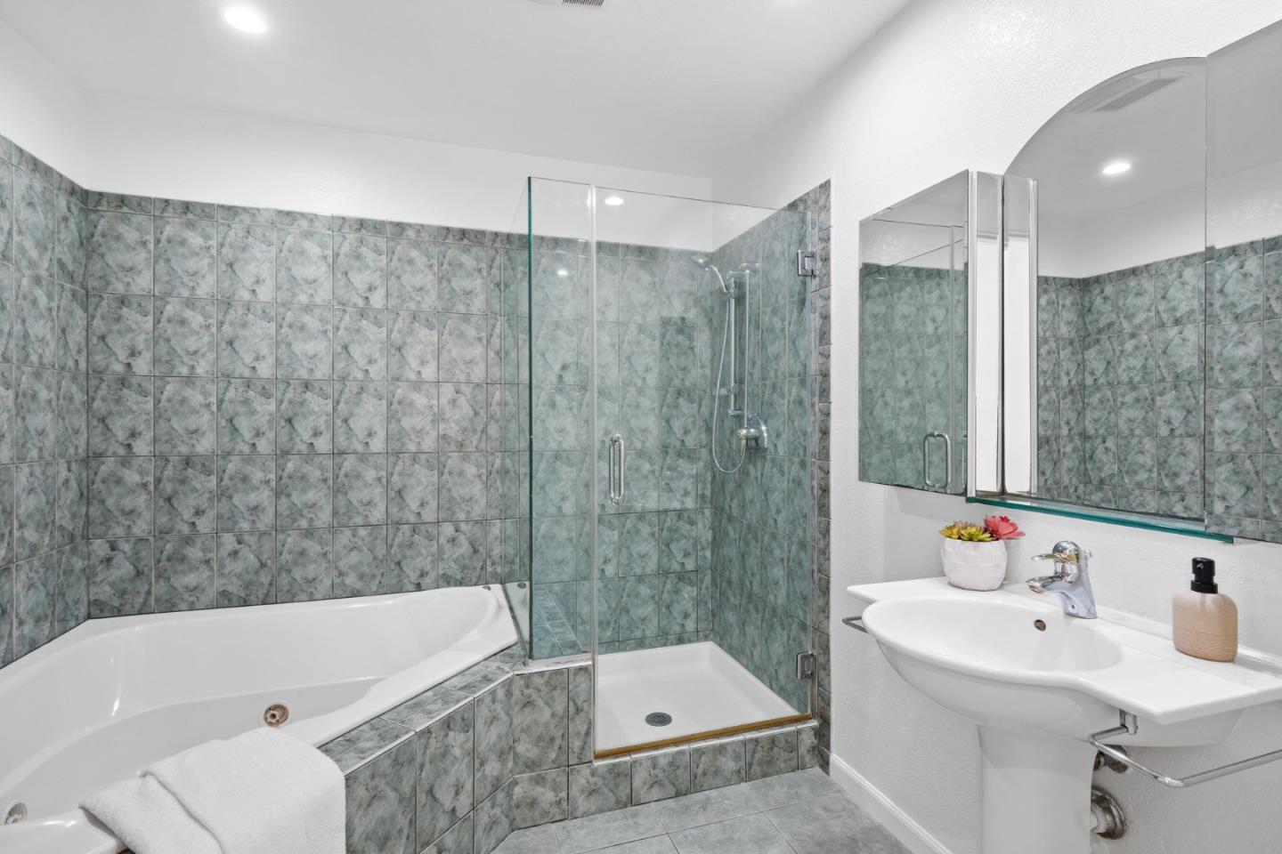 Detail Gallery Image 30 of 49 For 1220 Polk Spring Ct, San Jose,  CA 95120 - 3 Beds | 2/1 Baths