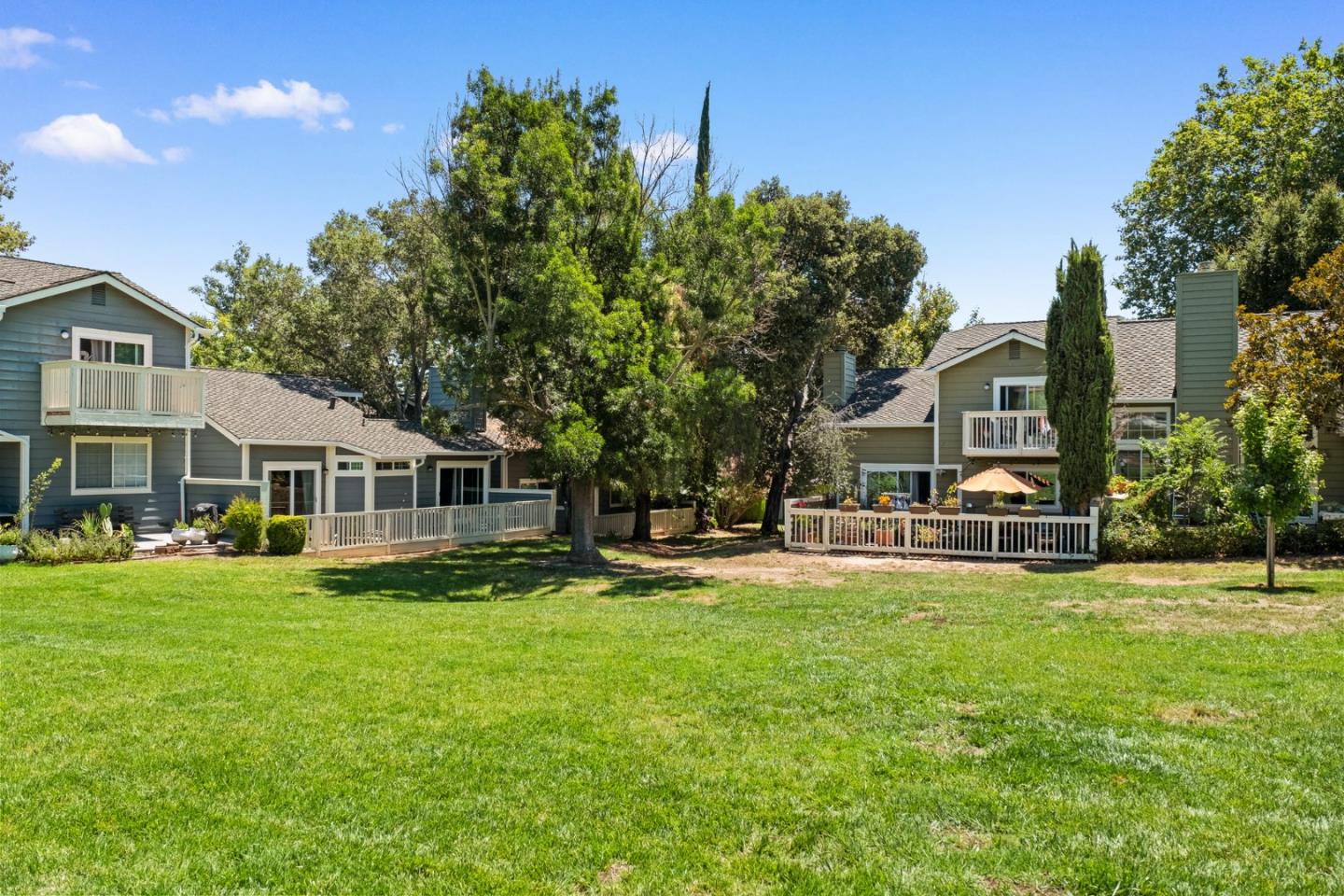 Detail Gallery Image 44 of 49 For 1220 Polk Spring Ct, San Jose,  CA 95120 - 3 Beds | 2/1 Baths