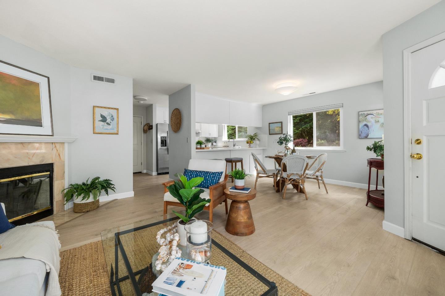 Detail Gallery Image 6 of 47 For 6321 Imperial Ct, Aptos,  CA 95003 - 3 Beds | 2/1 Baths