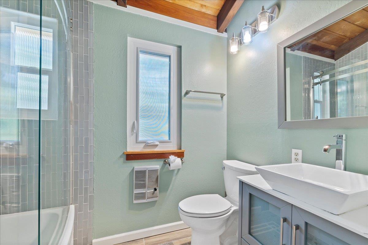 Detail Gallery Image 15 of 27 For 26000 Pierce Rd, Los Gatos,  CA 95033 - 3 Beds | 2 Baths