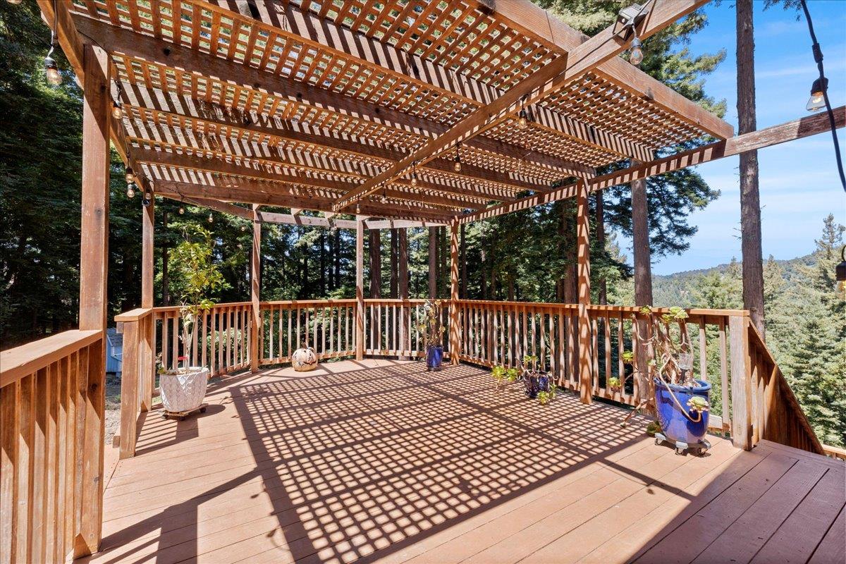 Detail Gallery Image 17 of 27 For 26000 Pierce Rd, Los Gatos,  CA 95033 - 3 Beds | 2 Baths