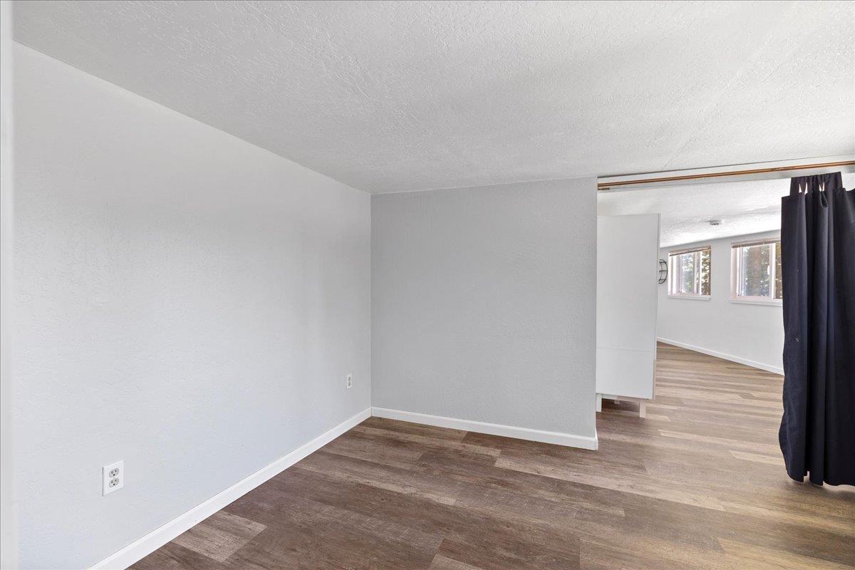 Detail Gallery Image 20 of 27 For 26000 Pierce Rd, Los Gatos,  CA 95033 - 3 Beds | 2 Baths