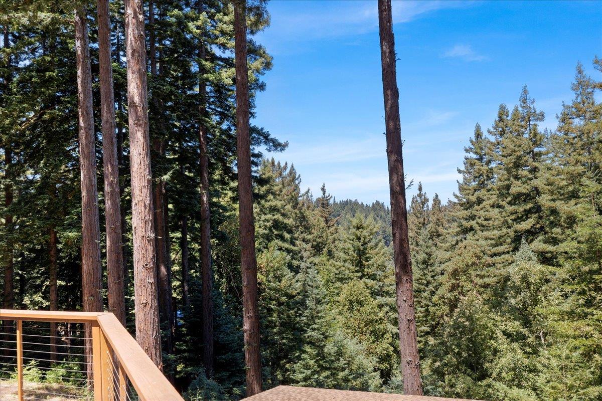 Detail Gallery Image 4 of 27 For 26000 Pierce Rd, Los Gatos,  CA 95033 - 3 Beds | 2 Baths