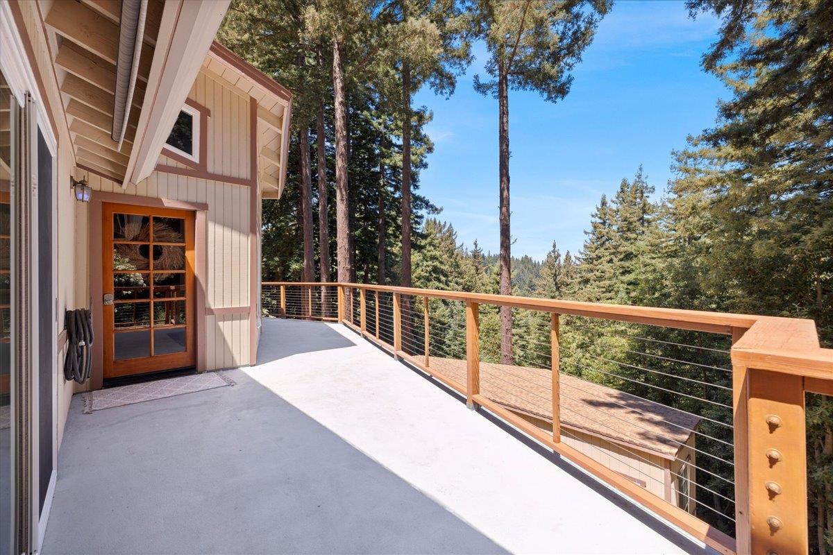 Detail Gallery Image 5 of 27 For 26000 Pierce Rd, Los Gatos,  CA 95033 - 3 Beds | 2 Baths