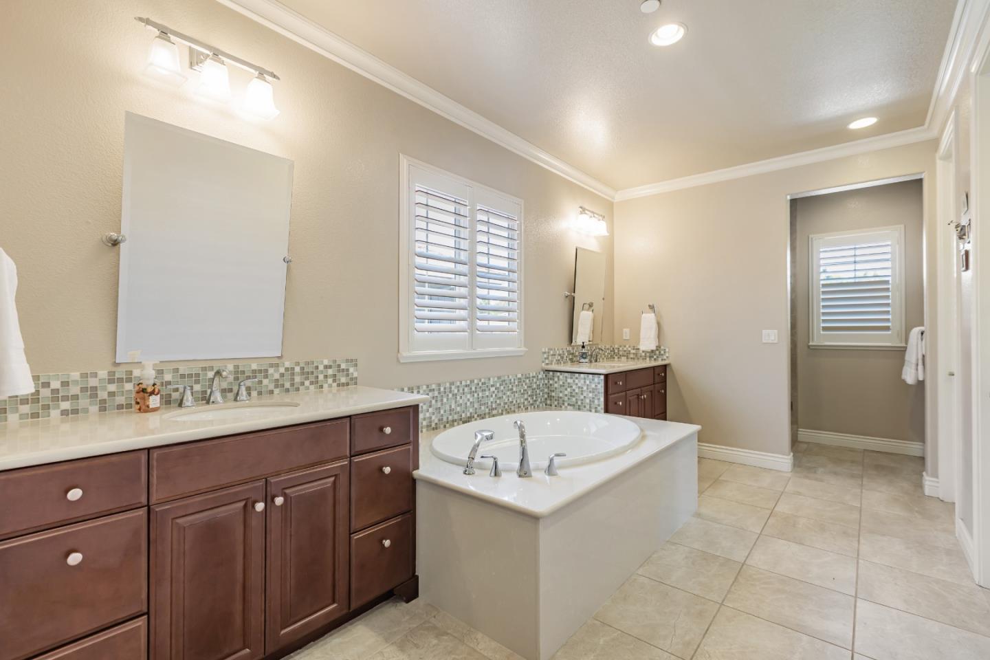 Detail Gallery Image 25 of 54 For 1802 Lavender Crk, San Jose,  CA 95120 - 5 Beds | 4 Baths