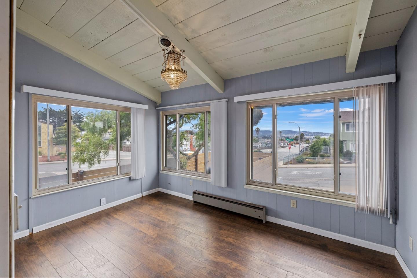 Detail Gallery Image 19 of 34 For 1605 Broadway Ave, Seaside,  CA 93955 - 4 Beds | 1/1 Baths