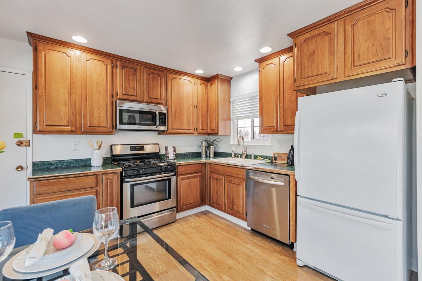 Detail Gallery Image 17 of 42 For 5929 Moraga Ave, San Jose,  CA 95123 - 3 Beds | 2 Baths