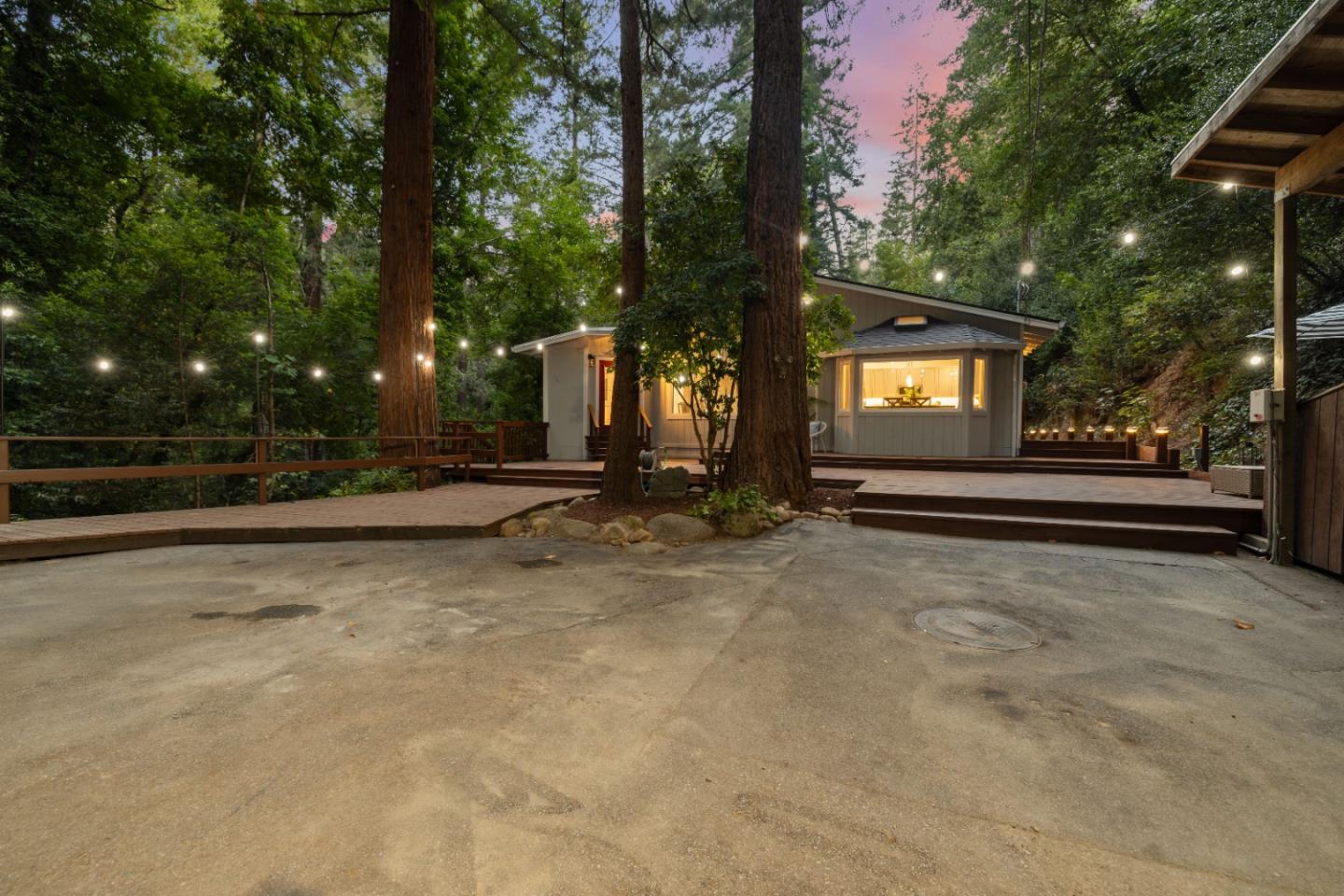 Detail Gallery Image 15 of 49 For 200 Shady Ln, Boulder Creek,  CA 95006 - 4 Beds | 2/1 Baths