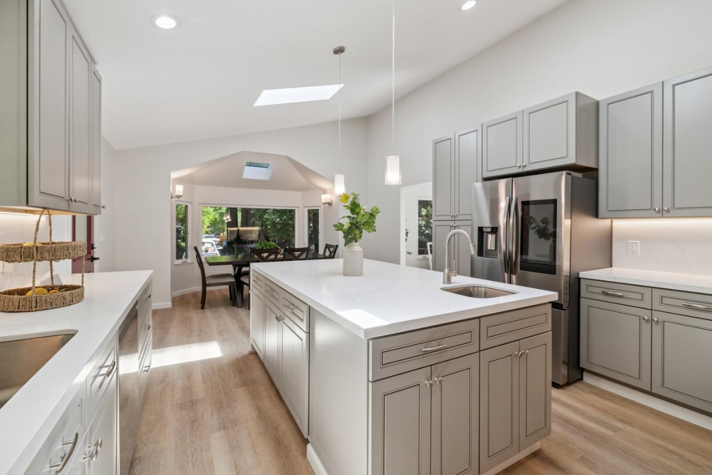 Detail Gallery Image 4 of 49 For 200 Shady Ln, Boulder Creek,  CA 95006 - 4 Beds | 2/1 Baths
