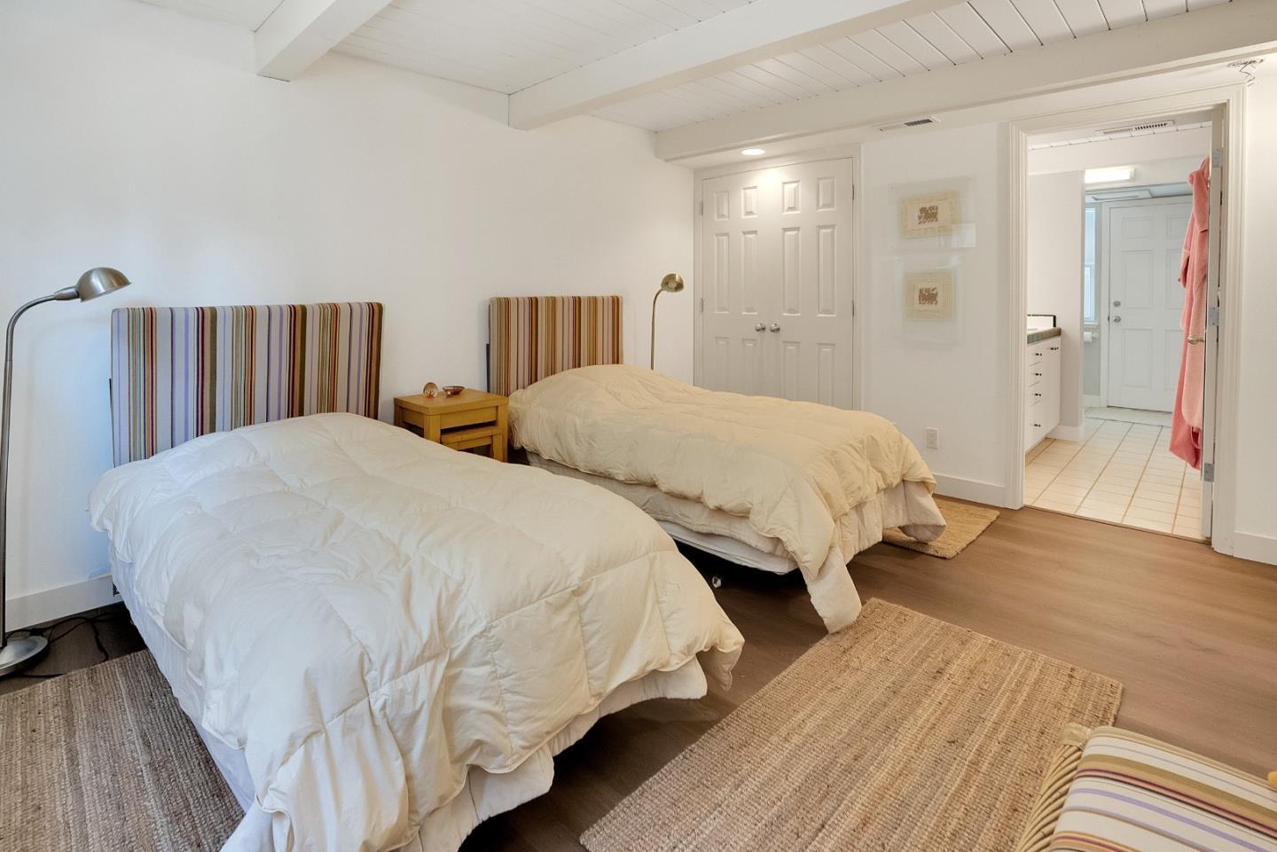 Detail Gallery Image 24 of 54 For 545 Beach Dr, Aptos,  CA 95003 - 5 Beds | 4/1 Baths