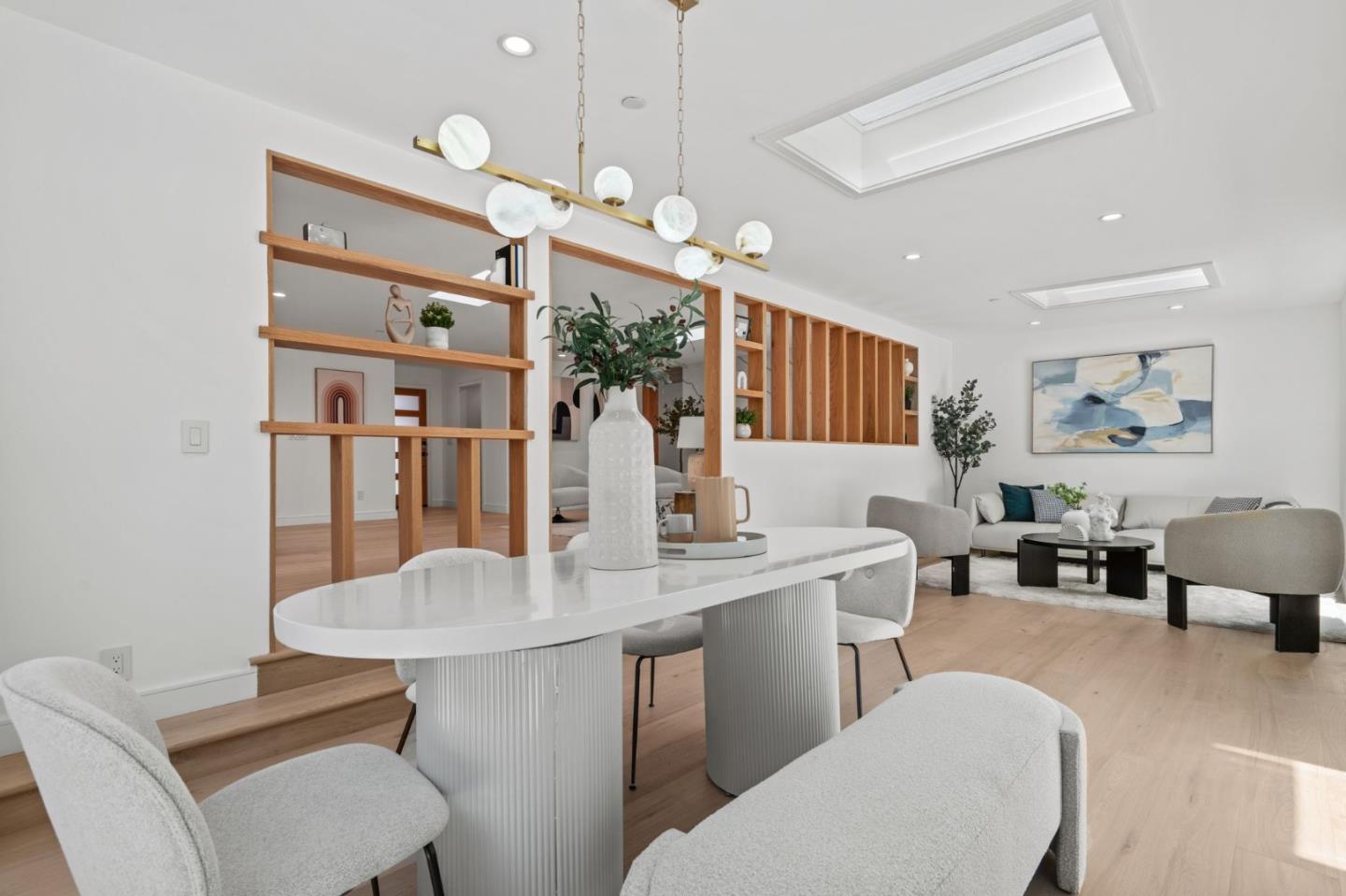 Detail Gallery Image 17 of 37 For 2049 Santa Cruz Ave, Menlo Park,  CA 94025 - 4 Beds | 2/1 Baths