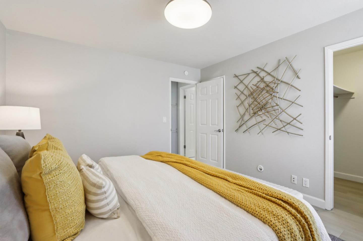 Detail Gallery Image 13 of 36 For 3043 Crater Ln, San Jose,  CA 95132 - 3 Beds | 2 Baths
