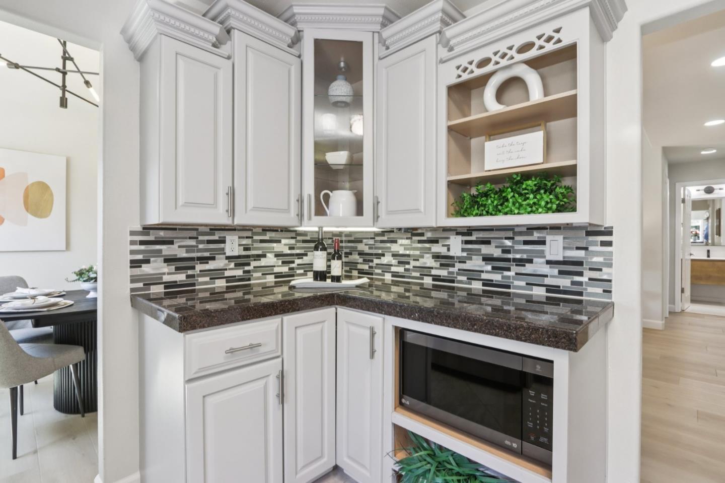 Detail Gallery Image 9 of 36 For 3043 Crater Ln, San Jose,  CA 95132 - 3 Beds | 2 Baths
