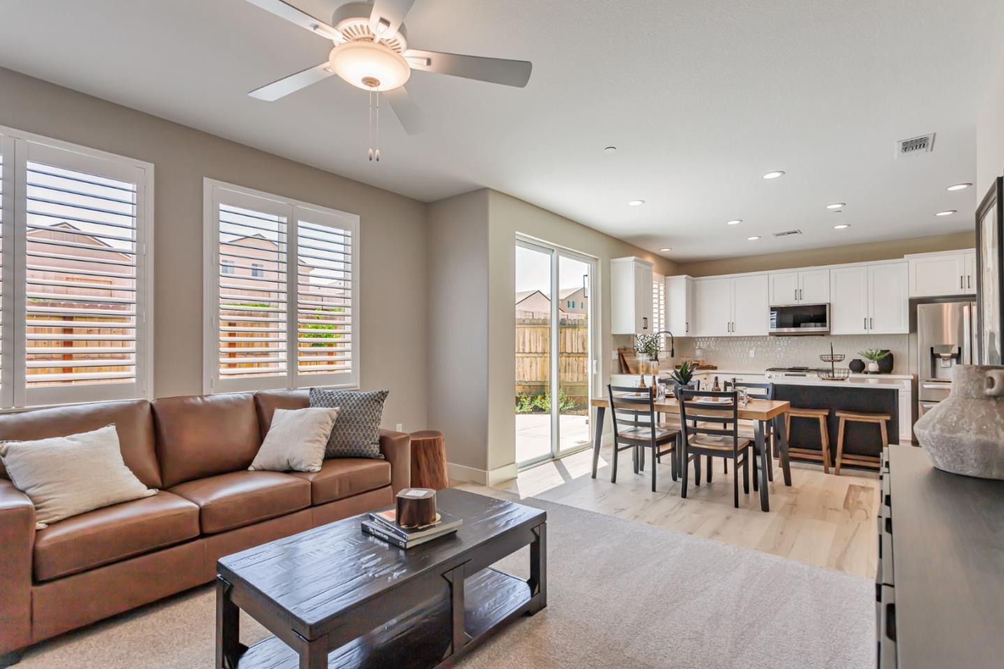 Detail Gallery Image 12 of 65 For 1133 Coyote Peak Way, Hollister,  CA 95023 - 5 Beds | 3 Baths