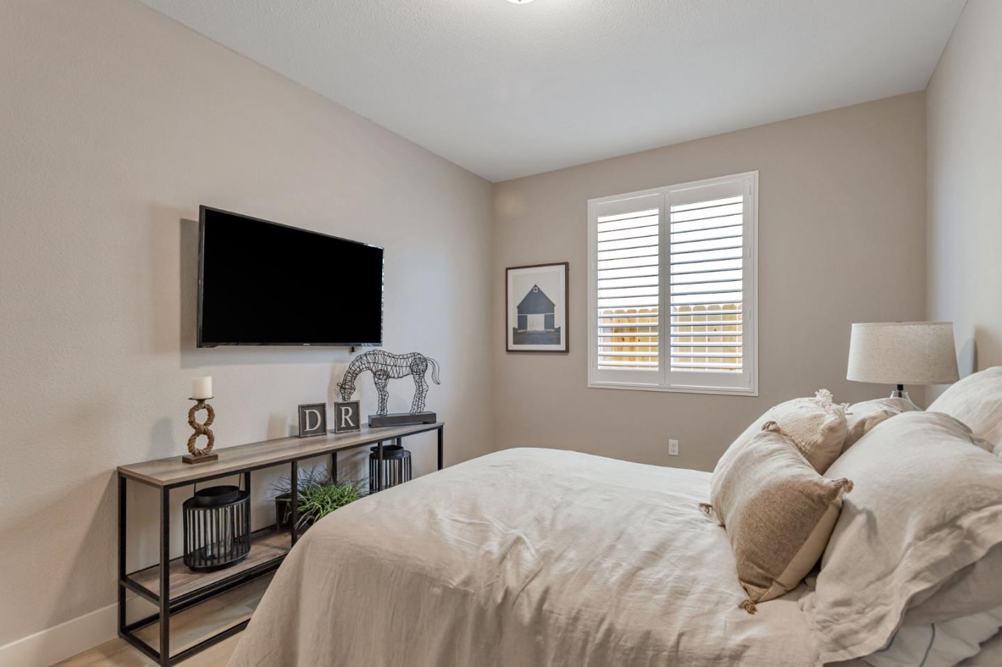 Detail Gallery Image 24 of 65 For 1133 Coyote Peak Way, Hollister,  CA 95023 - 5 Beds | 3 Baths