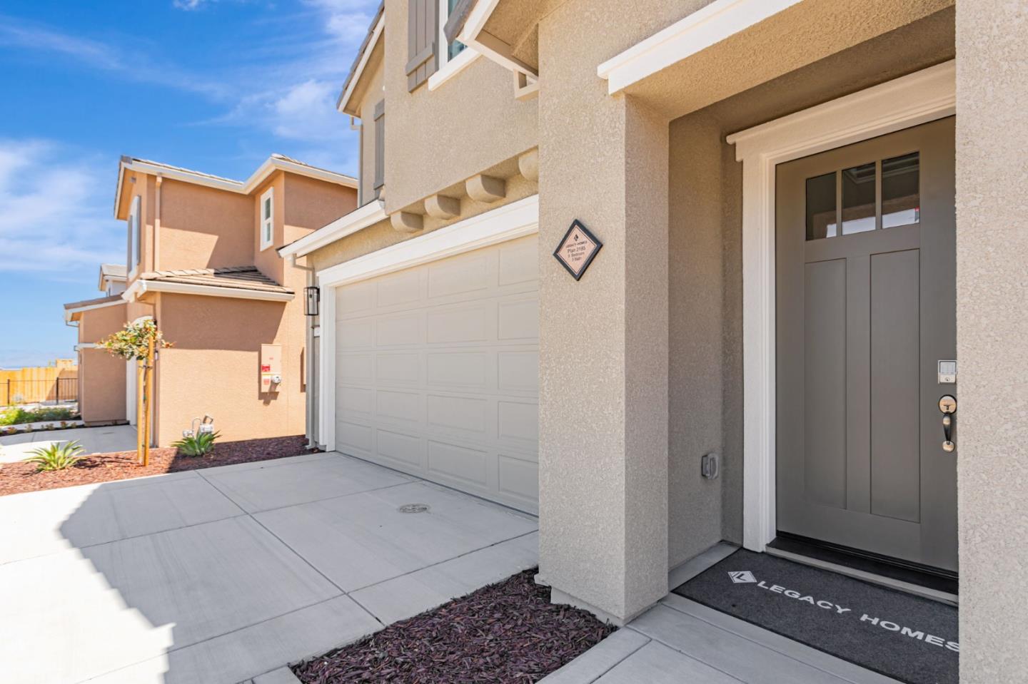 Detail Gallery Image 4 of 65 For 1133 Coyote Peak Way, Hollister,  CA 95023 - 5 Beds | 3 Baths