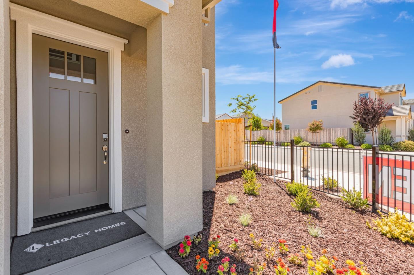 Detail Gallery Image 5 of 65 For 1133 Coyote Peak Way, Hollister,  CA 95023 - 5 Beds | 3 Baths