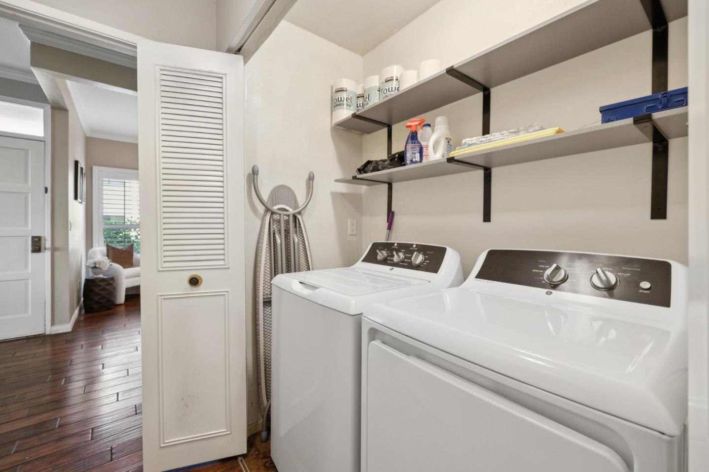 Detail Gallery Image 18 of 50 For 1328 Woodside Rd, Redwood City,  CA 94061 - 2 Beds | 2 Baths