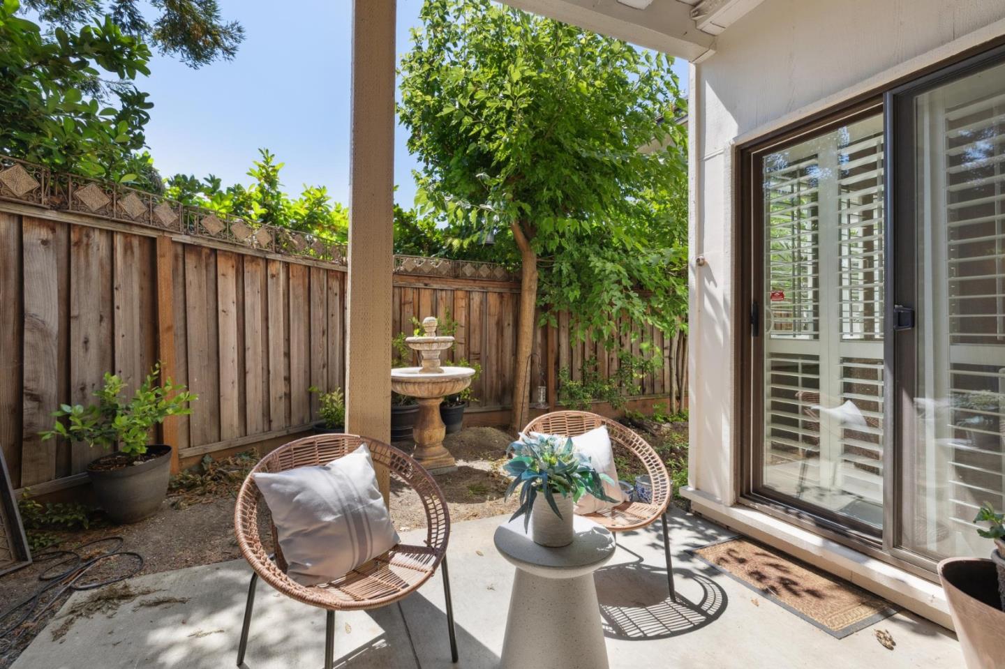 Detail Gallery Image 35 of 50 For 1328 Woodside Rd, Redwood City,  CA 94061 - 2 Beds | 2 Baths