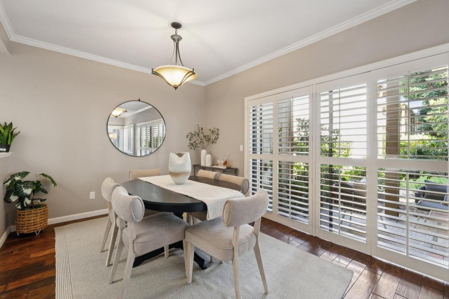 Detail Gallery Image 4 of 50 For 1328 Woodside Rd, Redwood City,  CA 94061 - 2 Beds | 2 Baths