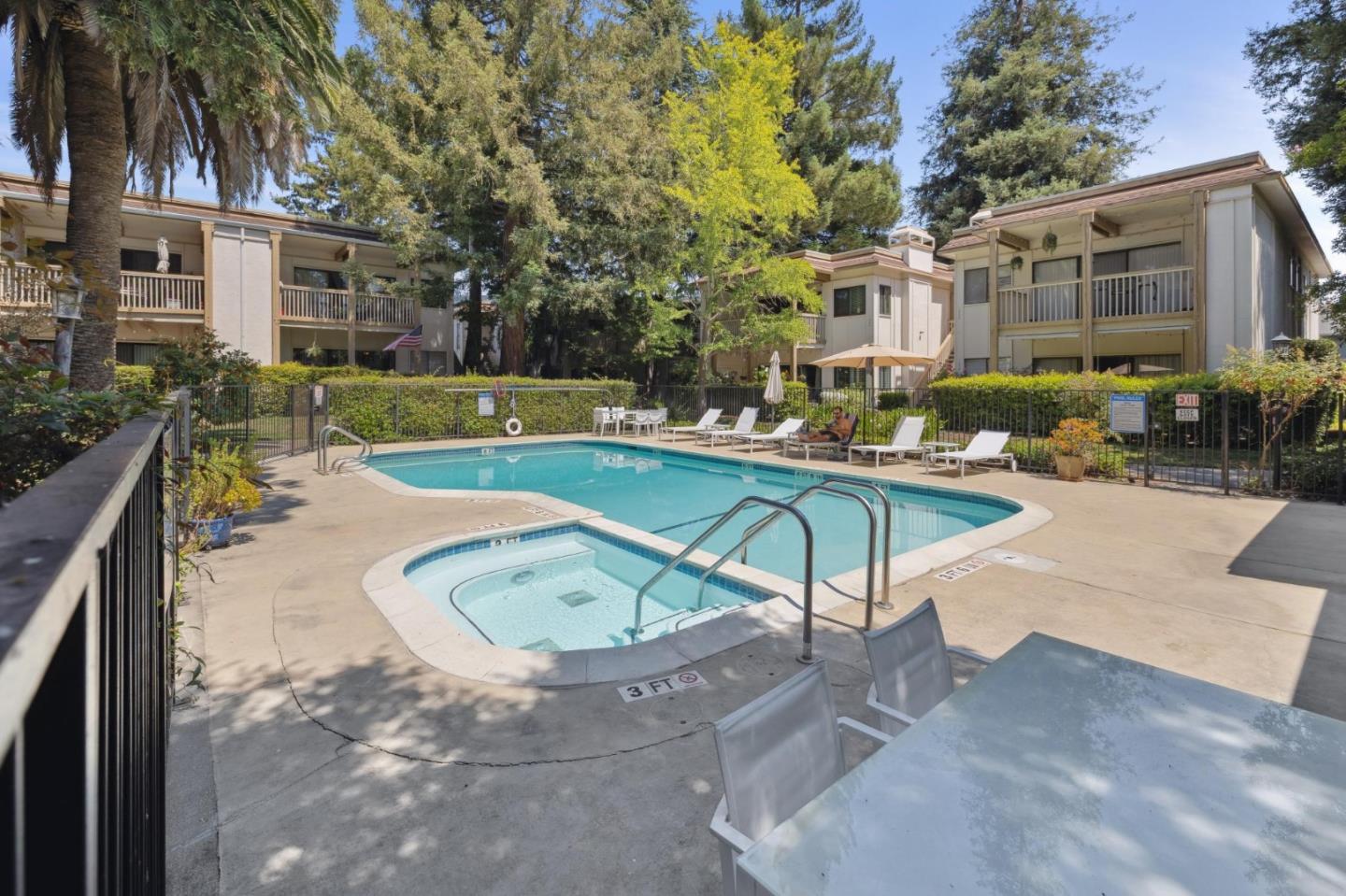 Detail Gallery Image 46 of 50 For 1328 Woodside Rd, Redwood City,  CA 94061 - 2 Beds | 2 Baths