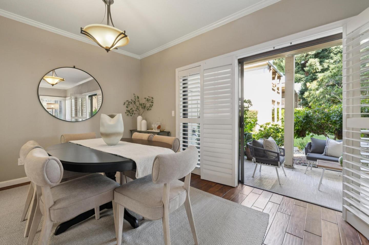 Detail Gallery Image 8 of 50 For 1328 Woodside Rd, Redwood City,  CA 94061 - 2 Beds | 2 Baths