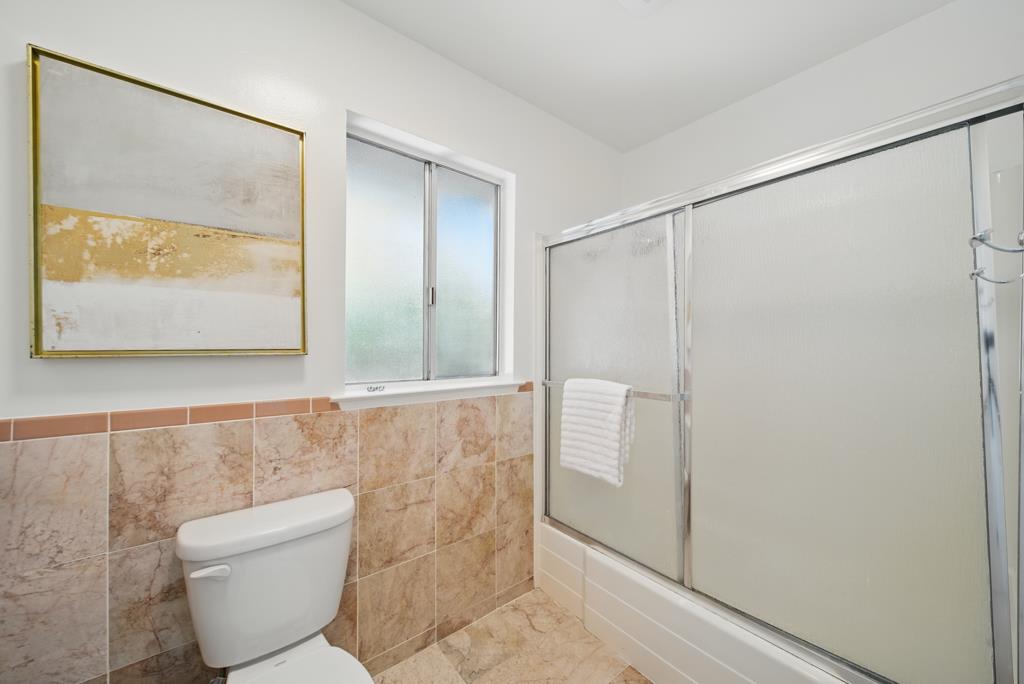 Detail Gallery Image 24 of 46 For 1406 Cedarwood Dr, San Mateo,  CA 94403 - 4 Beds | 2/1 Baths