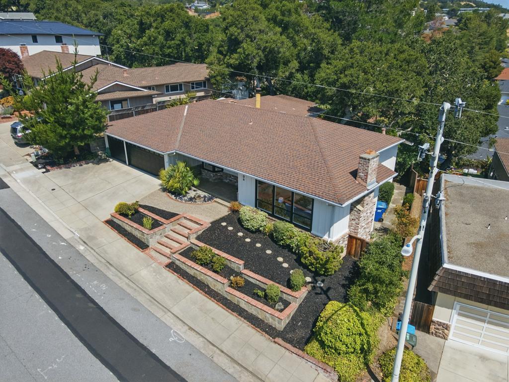 Detail Gallery Image 3 of 46 For 1406 Cedarwood Dr, San Mateo,  CA 94403 - 4 Beds | 2/1 Baths