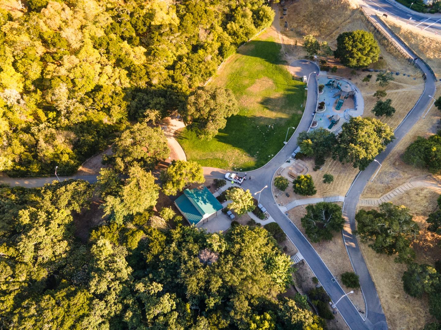 Detail Gallery Image 44 of 46 For 1406 Cedarwood Dr, San Mateo,  CA 94403 - 4 Beds | 2/1 Baths