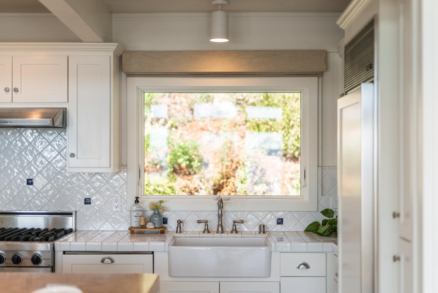 Detail Gallery Image 18 of 50 For 621 Beach Dr, Aptos,  CA 95003 - 4 Beds | 2 Baths