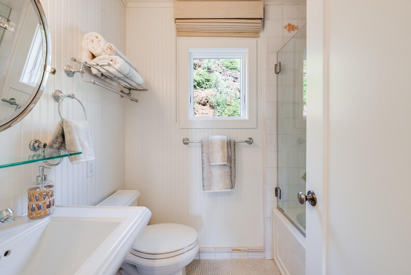 Detail Gallery Image 20 of 50 For 621 Beach Dr, Aptos,  CA 95003 - 4 Beds | 2 Baths