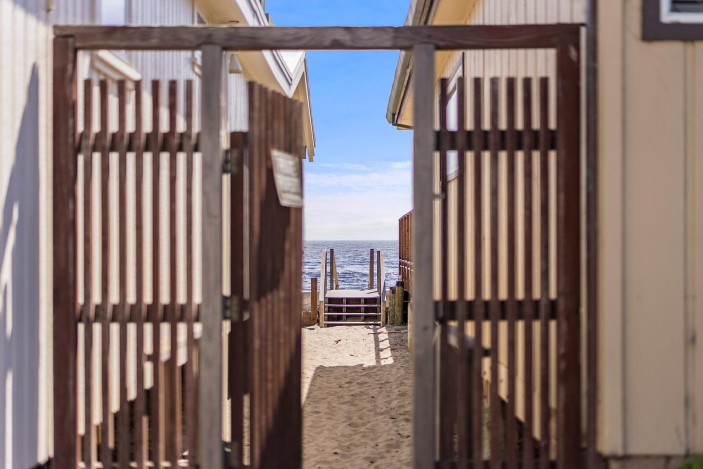 Detail Gallery Image 47 of 50 For 621 Beach Dr, Aptos,  CA 95003 - 4 Beds | 2 Baths