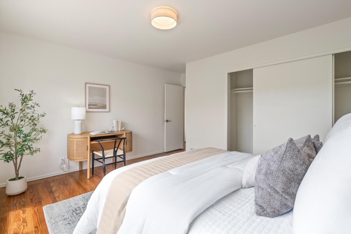 Detail Gallery Image 15 of 39 For 285 Skyline Dr, Daly City,  CA 94015 - 2 Beds | 1/1 Baths