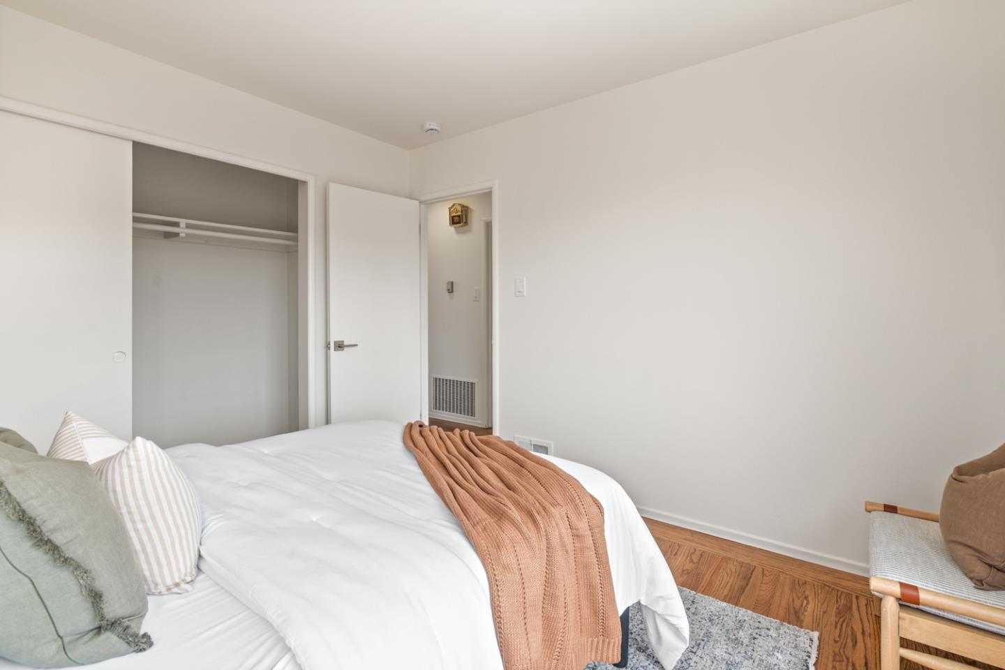 Detail Gallery Image 19 of 39 For 285 Skyline Dr, Daly City,  CA 94015 - 2 Beds | 1/1 Baths