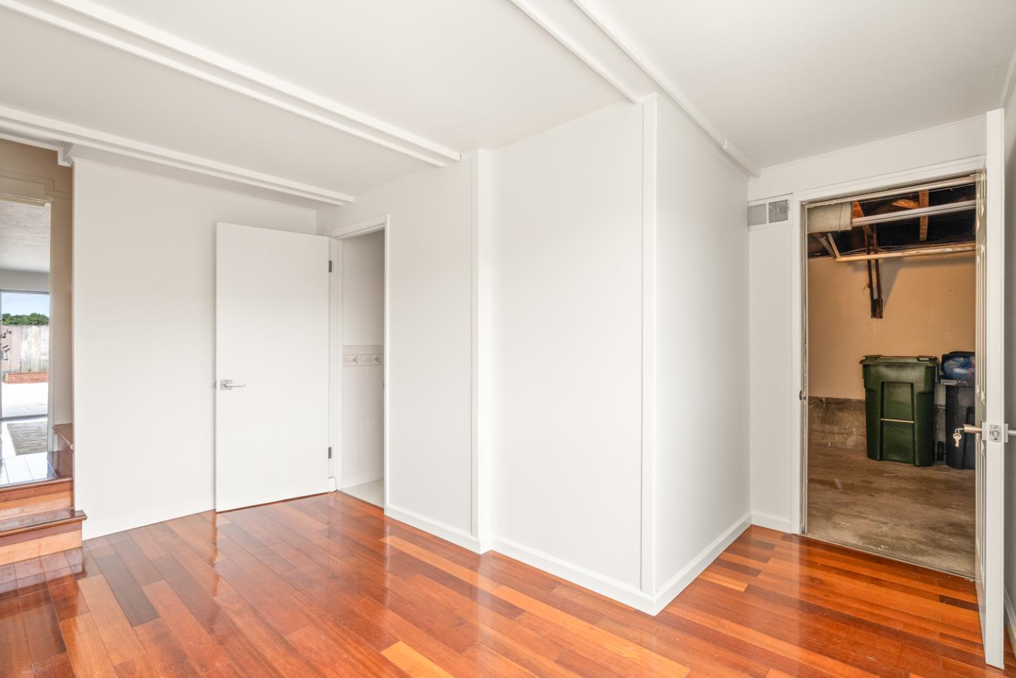 Detail Gallery Image 28 of 39 For 285 Skyline Dr, Daly City,  CA 94015 - 2 Beds | 1/1 Baths