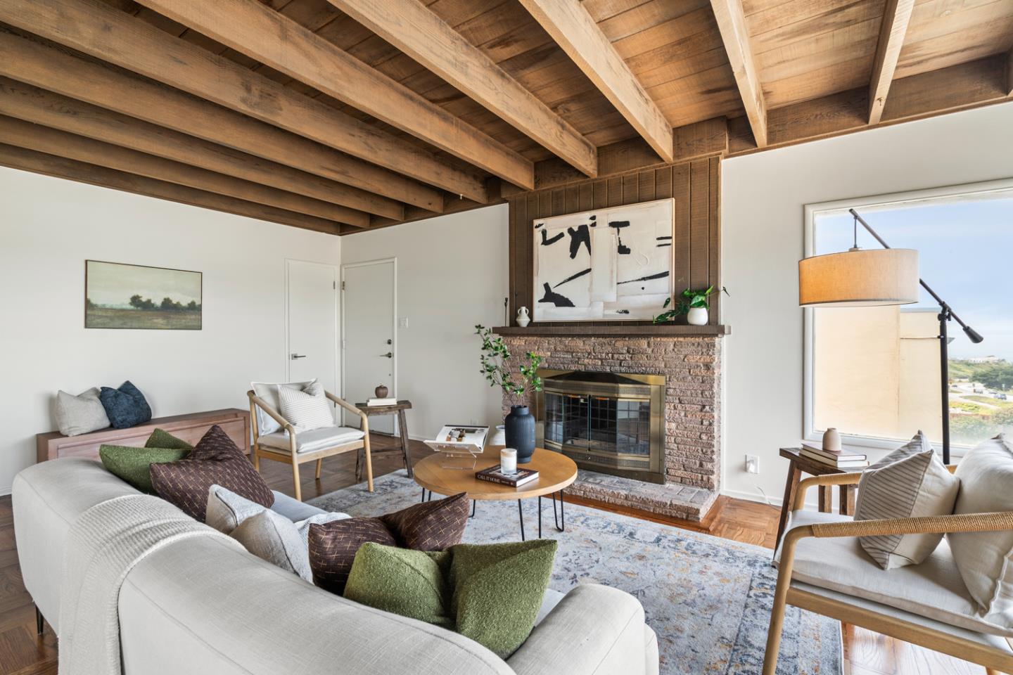 Detail Gallery Image 3 of 39 For 285 Skyline Dr, Daly City,  CA 94015 - 2 Beds | 1/1 Baths