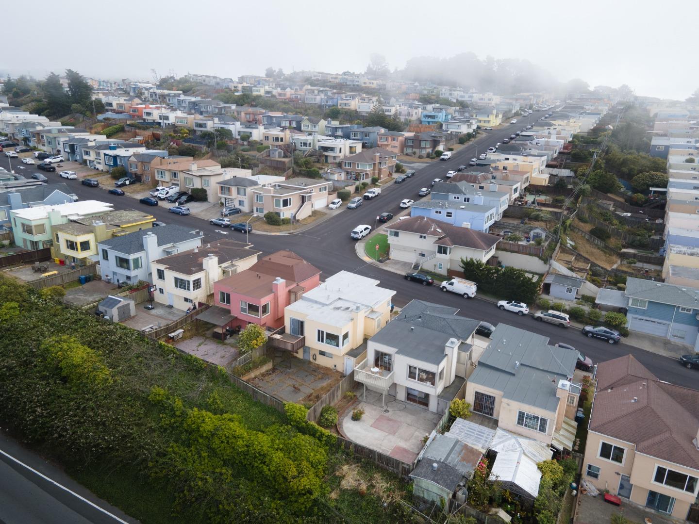 Detail Gallery Image 37 of 39 For 285 Skyline Dr, Daly City,  CA 94015 - 2 Beds | 1/1 Baths