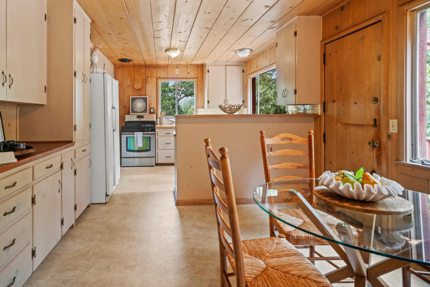 Detail Gallery Image 10 of 26 For 8&9 Palou Nw of Casanova, Carmel,  CA 93921 - 4 Beds | 3 Baths